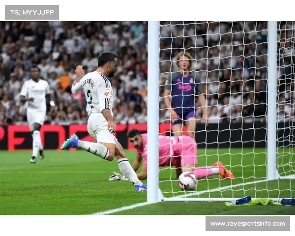 皇马半场1-0领先，姆巴佩内切兜射破门