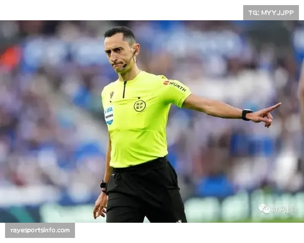 法甲公布裁判体能报告,显示佩戴GPS设备执法的高强度跑动数据 法甲公布裁判体能报告,显示佩戴GPS设备执法的高强度跑动数据